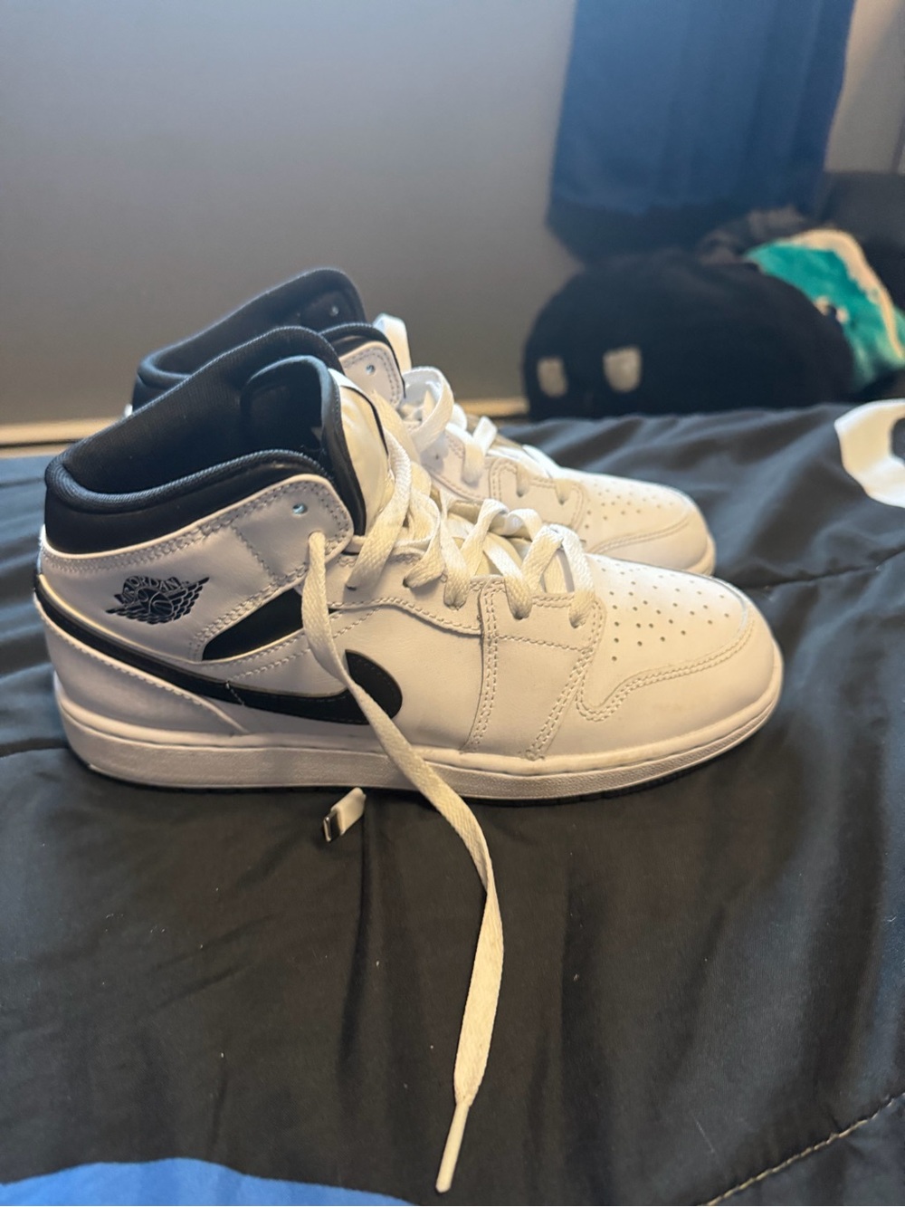 Boys size 6 White and Black High-Top Sneakers with Supportive Collar